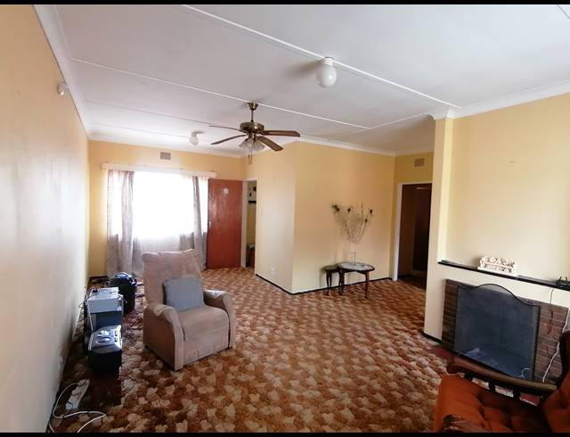 3 BEDROOM FREESTANDING FOR SALE IN STILFONTEIN EXT 4